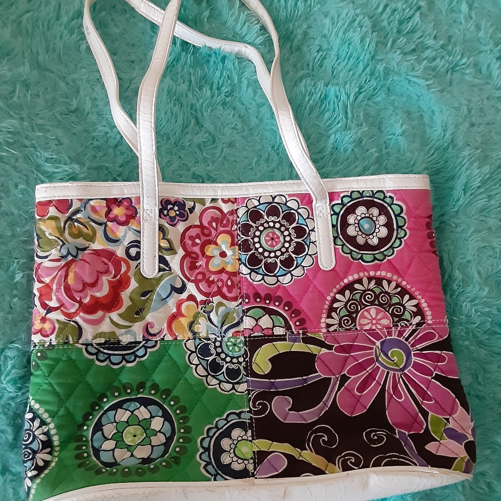Vera Bradley hand bag
